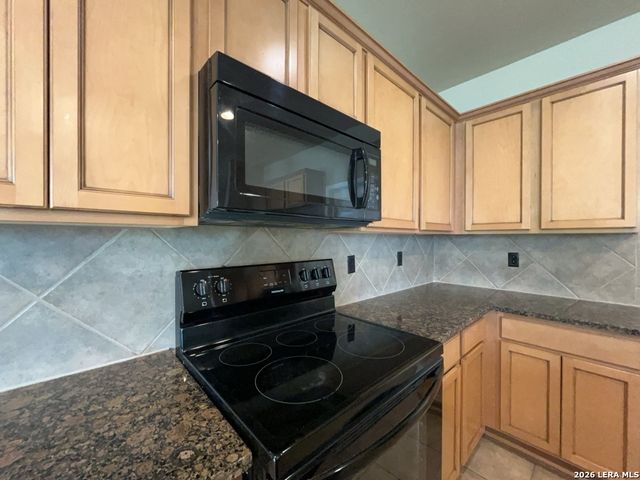 9850 Gazelle Ford, San Antonio, TX 78251