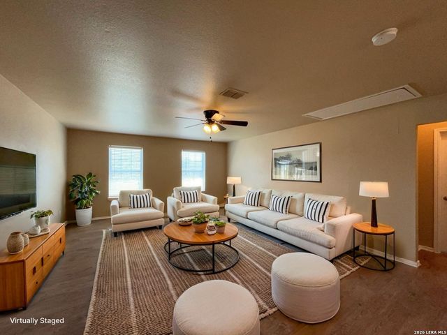 9850 Gazelle Ford, San Antonio, TX 78251