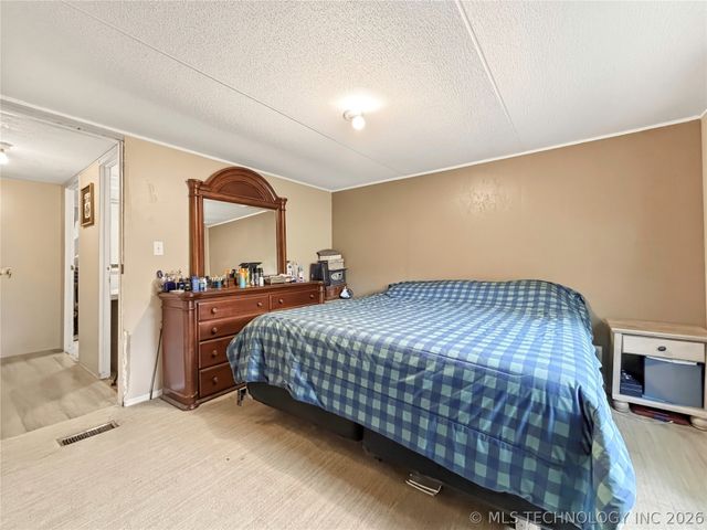 21594 W 885 Road, Cookson, OK 74427