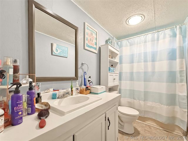 21594 W 885 Road, Cookson, OK 74427
