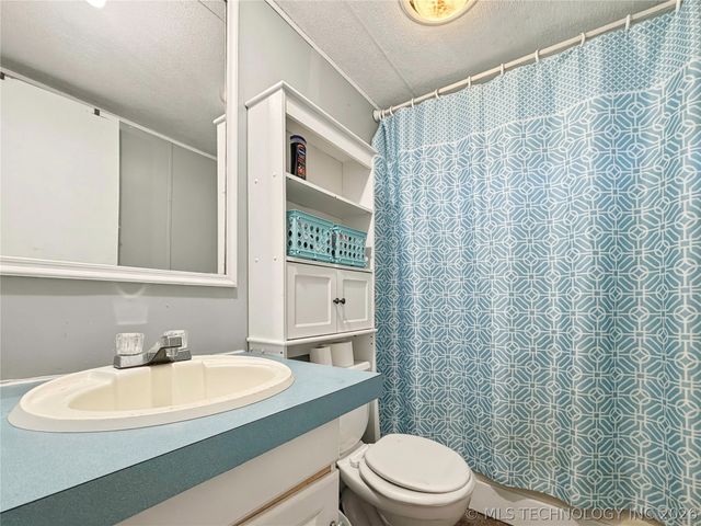 21594 W 885 Road, Cookson, OK 74427