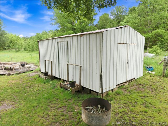 21594 W 885 Road, Cookson, OK 74427