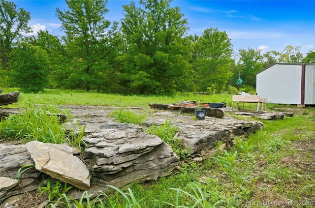 21594 W 885 Road, Cookson, OK 74427