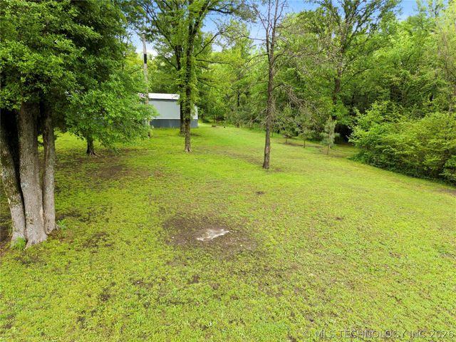 21594 W 885 Road, Cookson, OK 74427
