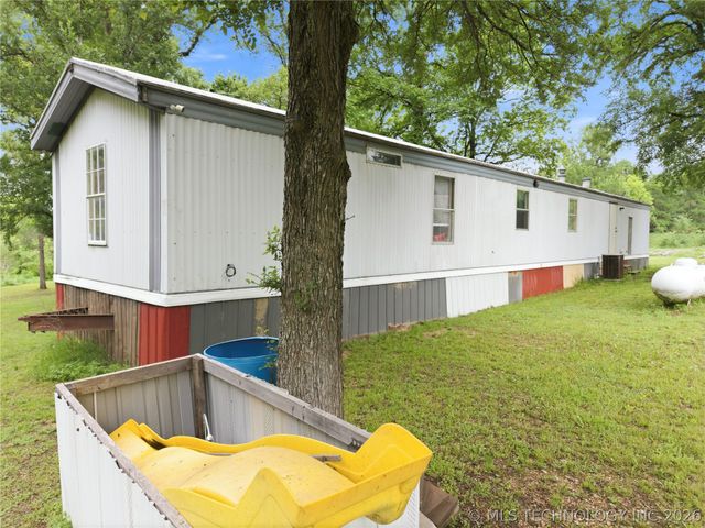 21594 W 885 Road, Cookson, OK 74427