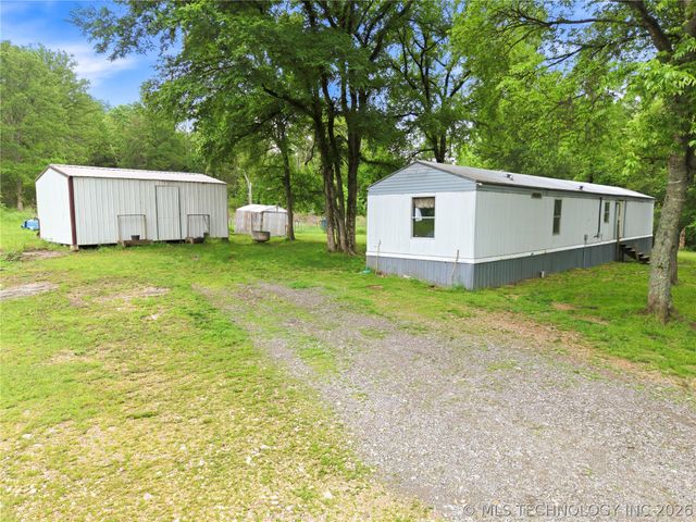 21594 W 885 Road, Cookson, OK 74427