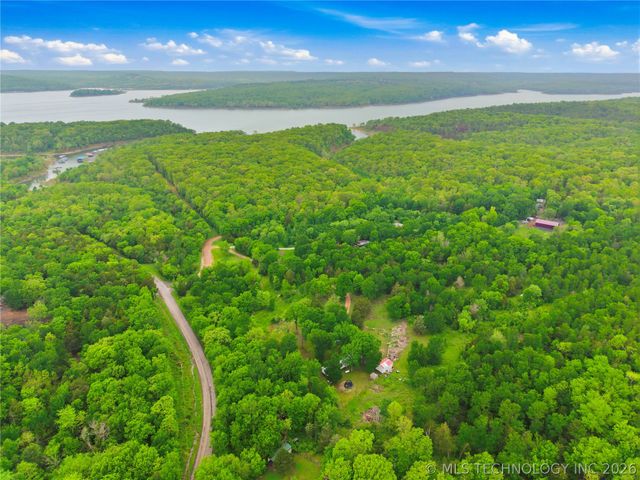 21594 W 885 Road, Cookson, OK 74427