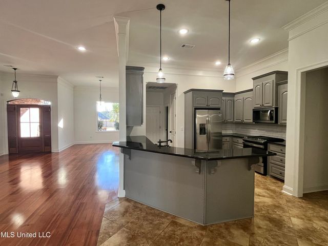 306 Cedar Stone Court, Florence, MS 39073