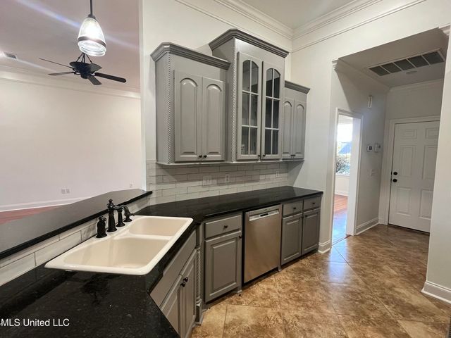 306 Cedar Stone Court, Florence, MS 39073