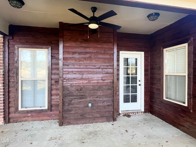 306 Cedar Stone Court, Florence, MS 39073