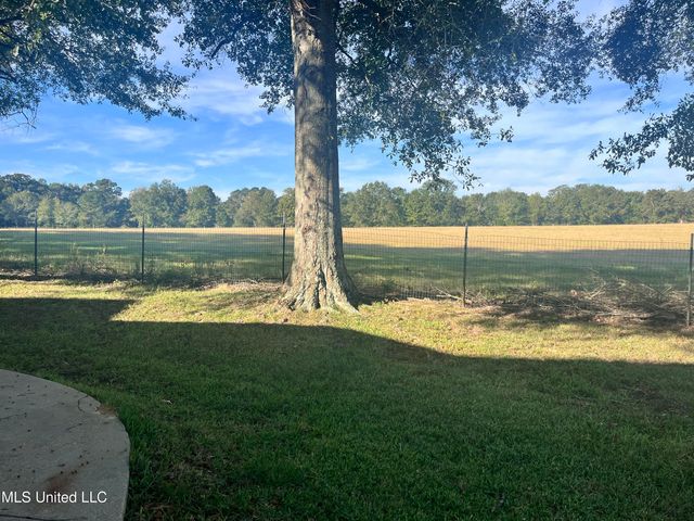 306 Cedar Stone Court, Florence, MS 39073