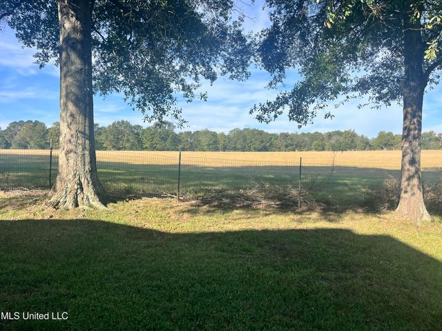 306 Cedar Stone Court, Florence, MS 39073