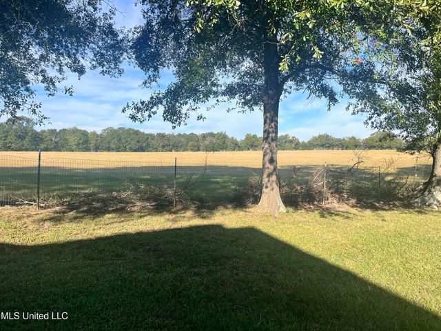 306 Cedar Stone Court, Florence, MS 39073