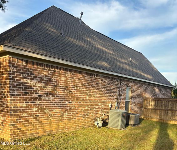 306 Cedar Stone Court, Florence, MS 39073