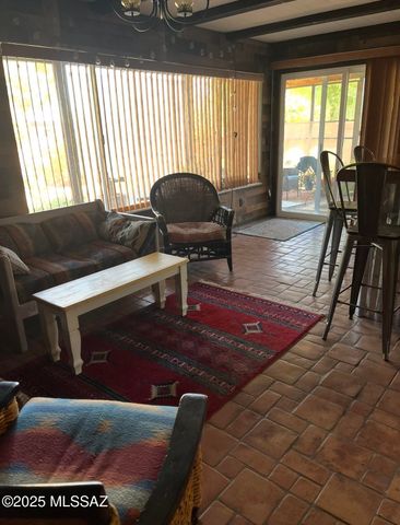 991 S La Bellota, Green Valley, AZ 85614