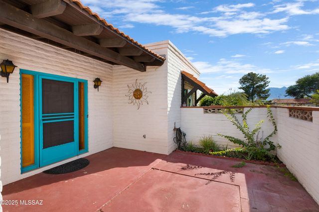 991 S La Bellota, Green Valley, AZ 85614