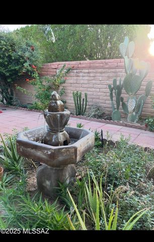 991 S La Bellota, Green Valley, AZ 85614