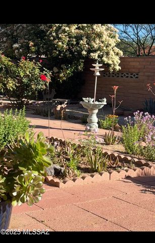 991 S La Bellota, Green Valley, AZ 85614