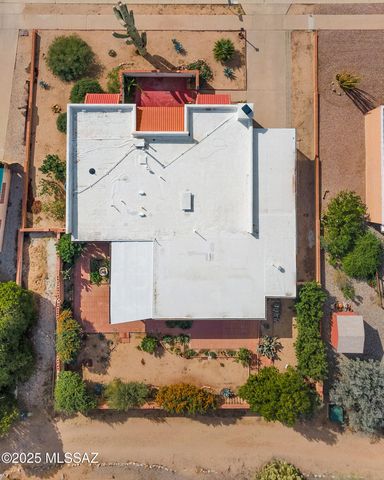 991 S La Bellota, Green Valley, AZ 85614