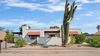 991 S La Bellota, Green Valley, AZ 85614