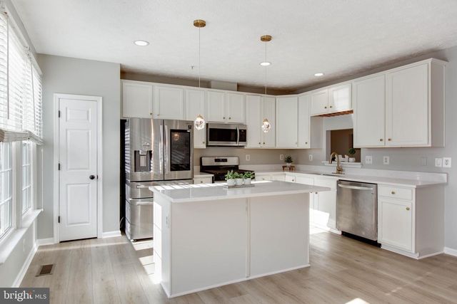 1734 SEA PINE CIR, Severn, MD 21144