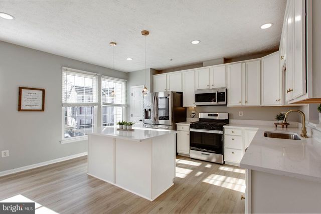 1734 SEA PINE CIR, Severn, MD 21144