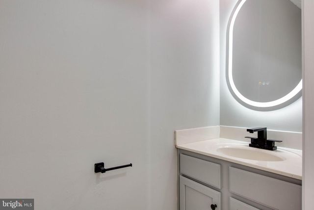 1734 SEA PINE CIR, Severn, MD 21144