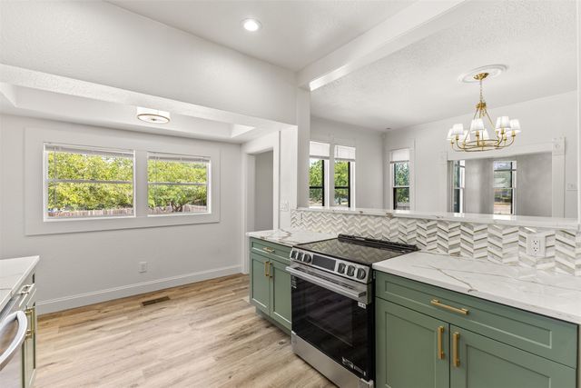 1005 N Trinity Street, Decatur, TX 76234