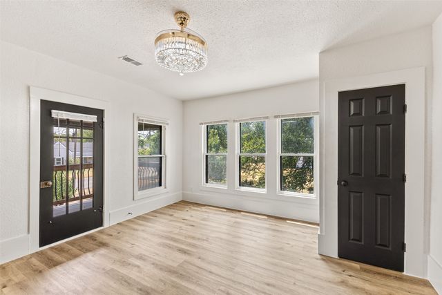 1005 N Trinity Street, Decatur, TX 76234