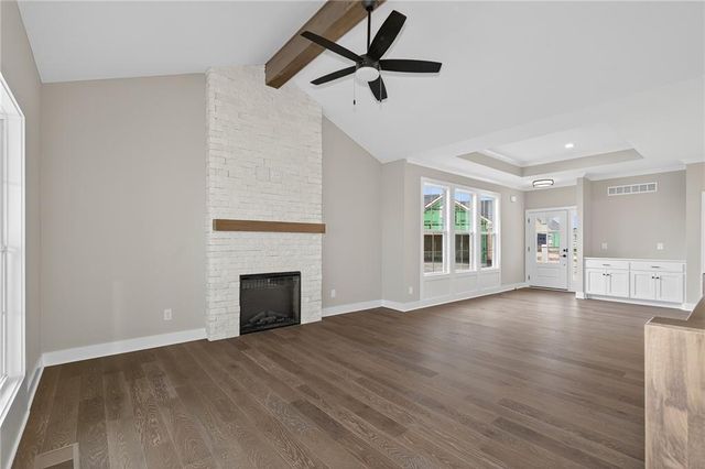 8281 Brockway Street, Lenexa, KS 66220