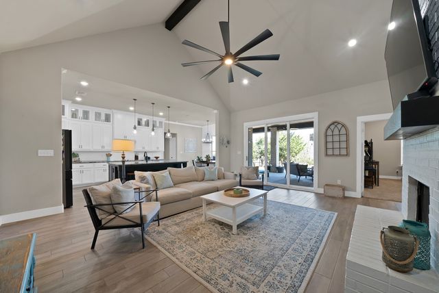 2008 Adams Overlook, Weatherford, TX 76088