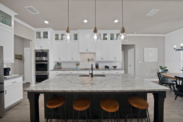 2008 Adams Overlook, Weatherford, TX 76088