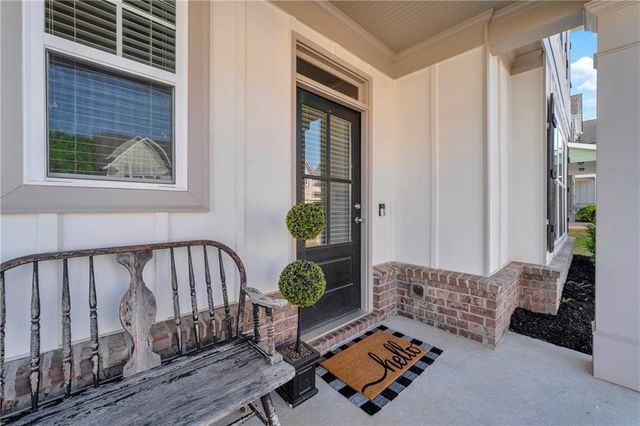 5124 Parkwood Drive, Flowery Branch, GA 30542