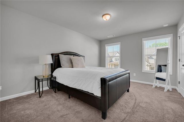 5124 Parkwood Drive, Flowery Branch, GA 30542