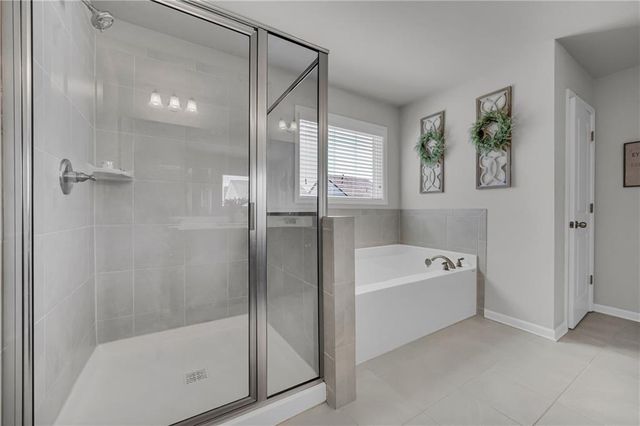 5124 Parkwood Drive, Flowery Branch, GA 30542