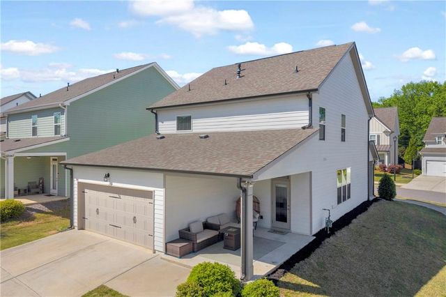 5124 Parkwood Drive, Flowery Branch, GA 30542