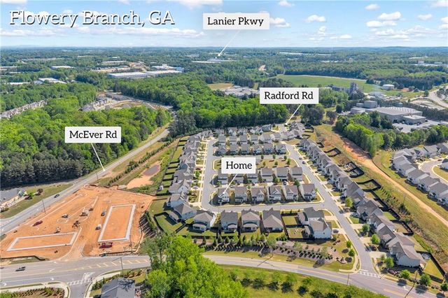 5124 Parkwood Drive, Flowery Branch, GA 30542