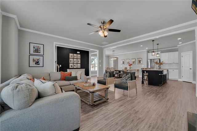 5124 Parkwood Drive, Flowery Branch, GA 30542
