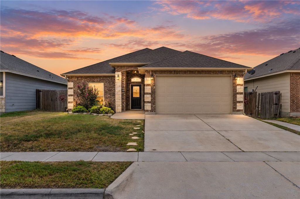 3826 Woodhouse Lane, Corpus Christi, TX 78414 — exterior