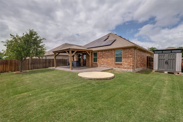 1060 Sadie Street, Forney, TX 75126