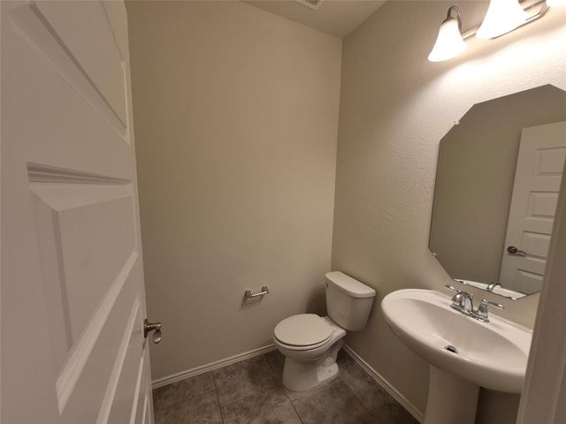 14000 Osmarea DR 77, Austin, TX 78717