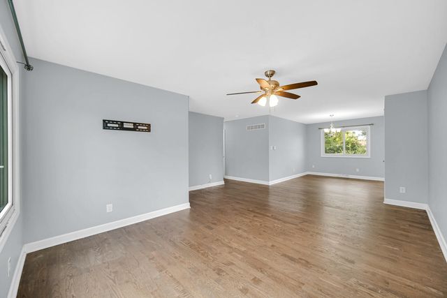 2684 W 61st Avenue, Merrillville, IN 46410