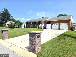 1705 S RIDING LN, Wilmington, DE 19804