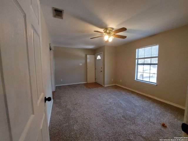 9510 Cross Rdg Ln, San Antonio, TX 78263