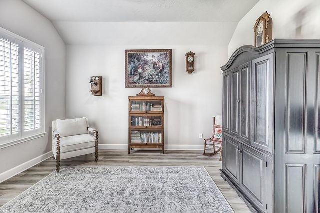 2001 Vineyard Pass, Brenham, TX 77833