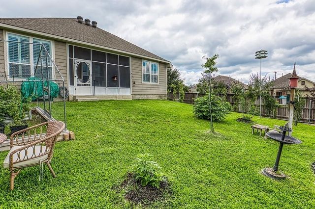 2001 Vineyard Pass, Brenham, TX 77833