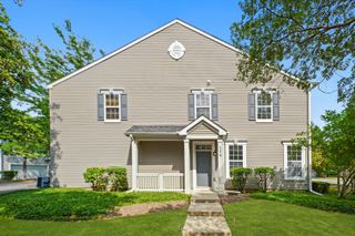 338 S LITCHFIELD Drive, Round Lake, IL 60073