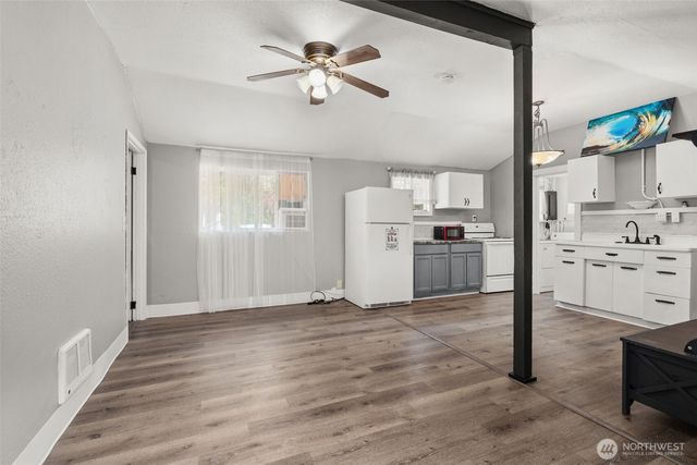 1131 J Street, Centralia, WA 98531