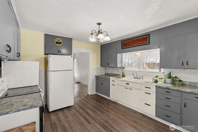 1131 J Street, Centralia, WA 98531
