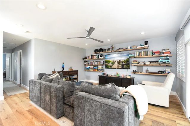 2252 Federal, Costa Mesa, CA 92627